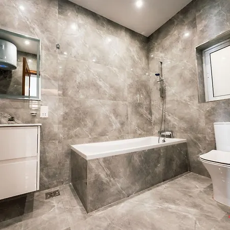 Beautiful With A Private Rooftop Pool Apartment Mellieħa