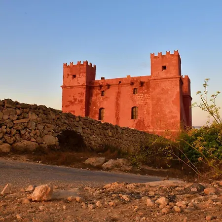 Beautiful With A Private Rooftop Pool