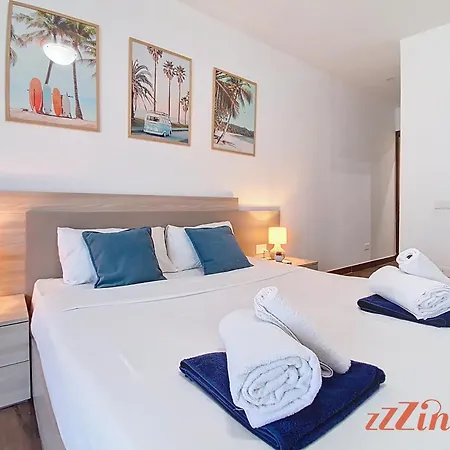 Apartment Beautiful With A Private Rooftop Pool *