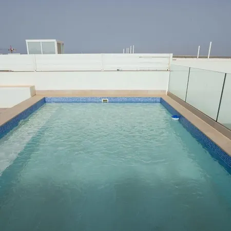Appartement Beautiful With Private Rooftop Pool