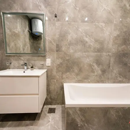 Beautiful With Private Rooftop Pool Appartement