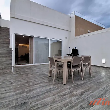 Beautiful With A Private Rooftop Pool アパート