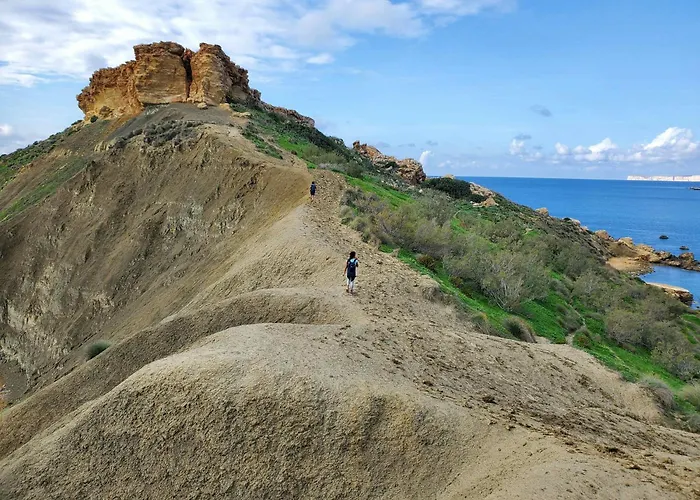 Beautiful With A Private Rooftop Pool